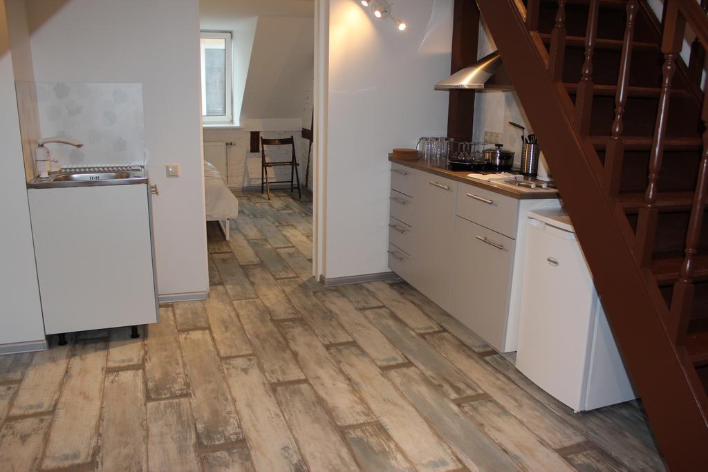 Three-Bedroom Apartment On Peldu 19 Рига Экстерьер фото