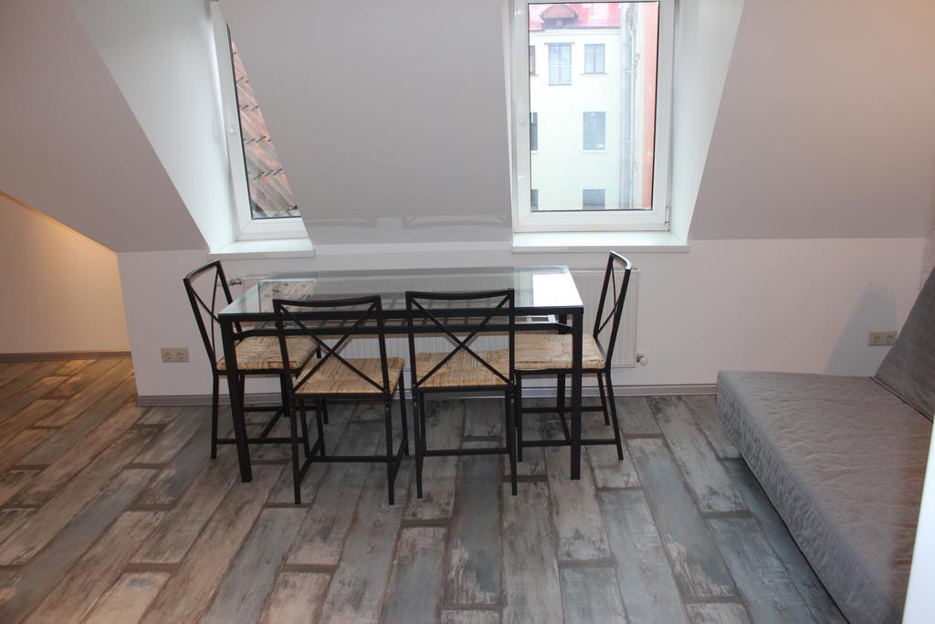 Three-Bedroom Apartment On Peldu 19 Рига Экстерьер фото