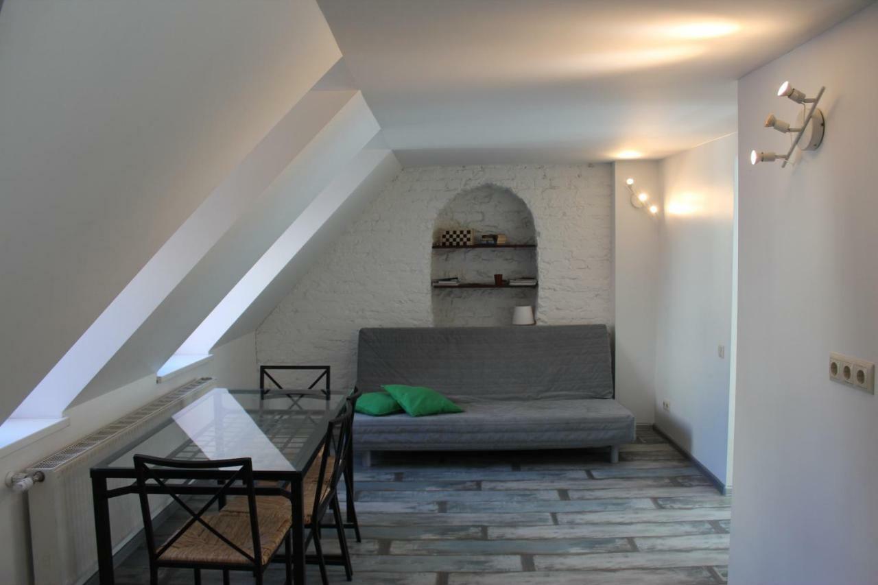 Three-Bedroom Apartment On Peldu 19 Рига Экстерьер фото