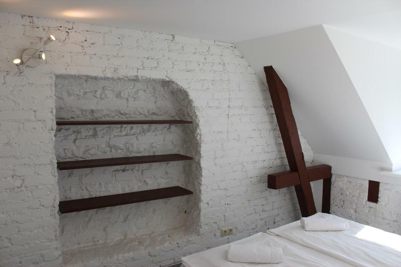 Three-Bedroom Apartment On Peldu 19 Рига Экстерьер фото
